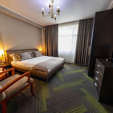 Hotel Classic Ош Экстерьер фото