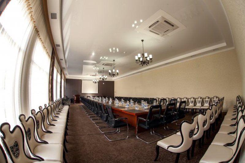 Hotel Classic Ош Экстерьер фото