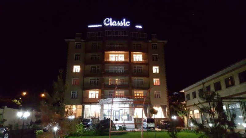 Classic Hotel Ош Экстерьер фото